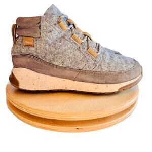 Chaco Borealis Ledge Casual‎ Lace Up Boots Gray Waterproof Wool Women 7 Hiking